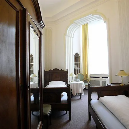 Hotel-pension Funk Am Kurfuerstendamm 3* برلين