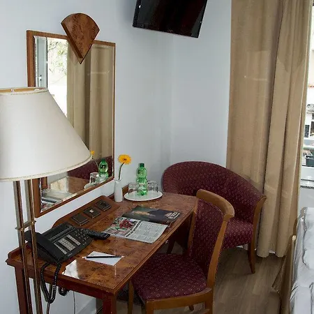 Elegant Apartotel 3* Berlin