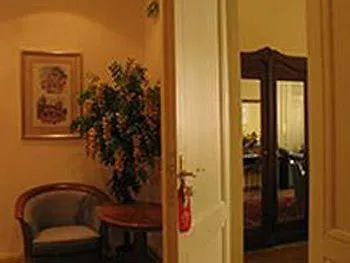Majesty Guest house 2*