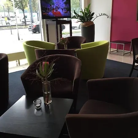 Holiday City Center East Prenzlauer Berg By Ihg Hotel