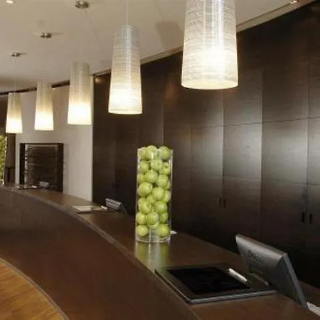 Hotel Nh Potsdamer Platz 4*