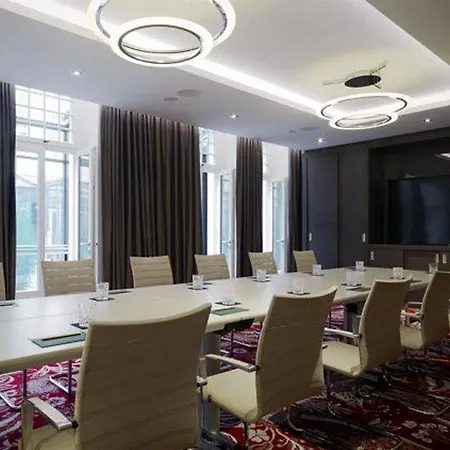 Hotell Roomers Steinplatz, Autograph Collection Berlin