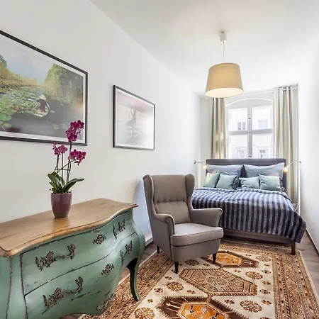 The Rheinsberger - Cosy 2br One Living Up To 6 Appartement