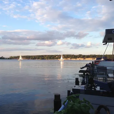 Cosy Houseboat Wannsee Botel Berlin