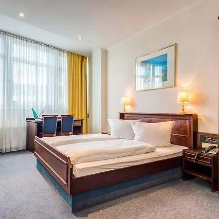 Panorama Am Kurfuerstendamm Otel Berlin