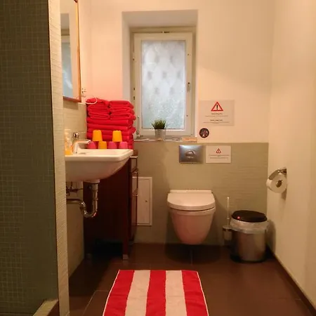 Grosszugige Ferienwohnung In Dahlem Apartment Berlin