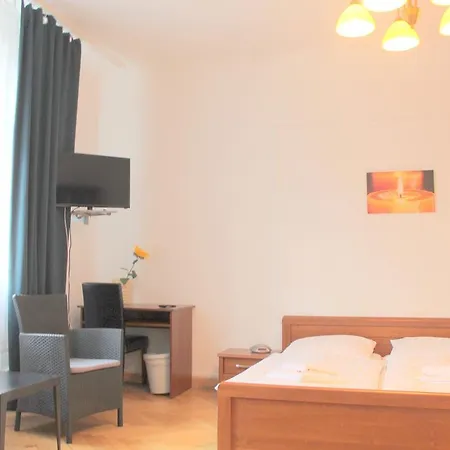 Amelie West Hotel 3*