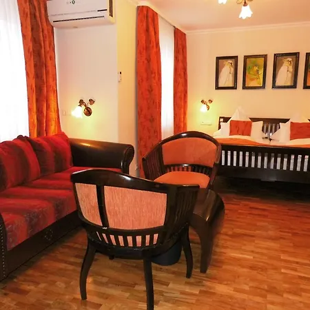 Aparthotel Guzulka & Restaurant 3*