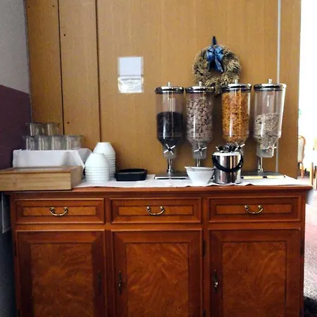 Hotell Graf Pueckler 2*