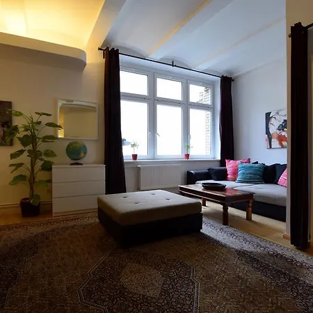 The 5 Lofts Apartment