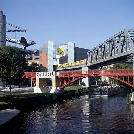 Crowne Plaza - Potsdamer Platz, An Ihg 4* Berlin