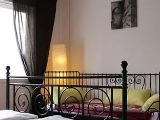 Apartment Alexanderplatz Accommodations *