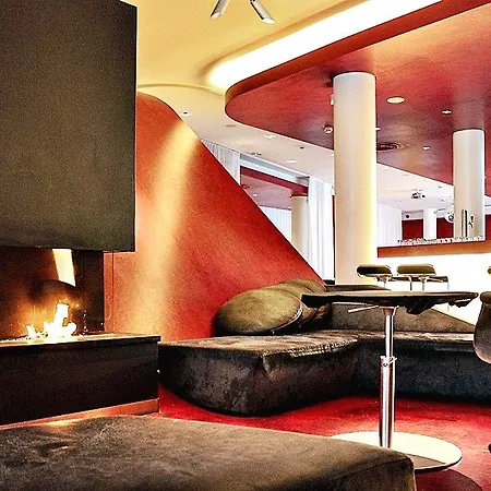 Hotel Q! 4*