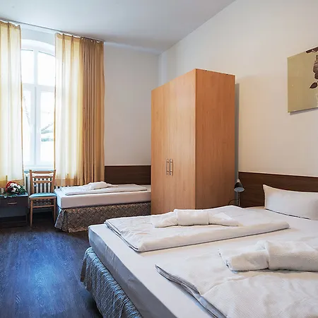 Queens Park Hotel 3*