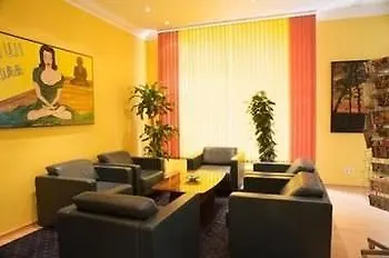 Erlanger Hof 3* ברלין