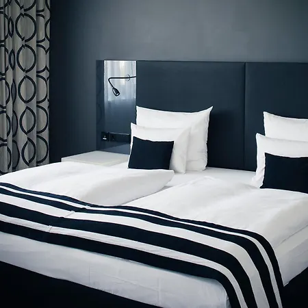 Vienna House By Wyndham Andel's 4*