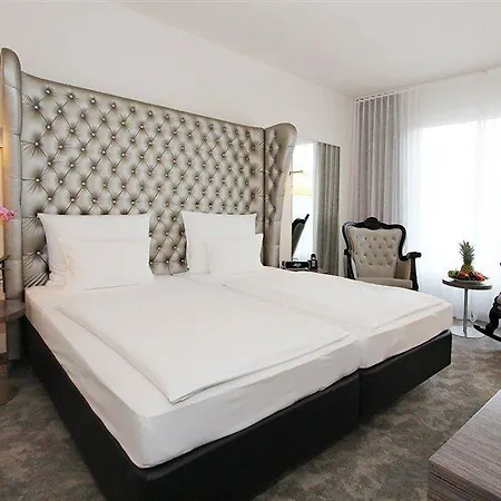 Arcotel John F 4* Berlin