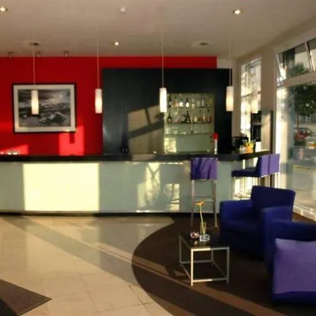 Holiday City Center East Prenzlauer Berg By Ihg 4*
