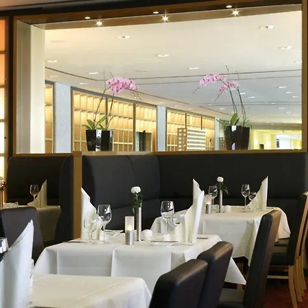 Nh Alexanderplatz Hotel 4*