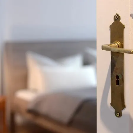 Berliner Appartement City-Bed Apartment *