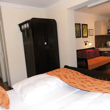 Aparthotel Guzulka & Restaurant Berlin