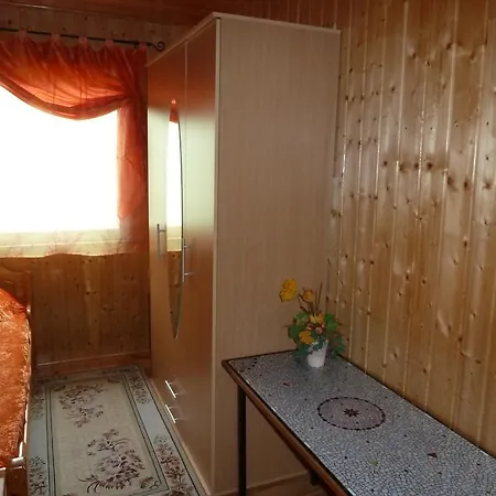 Guest house Ferienhaus In Mahlsdorf *