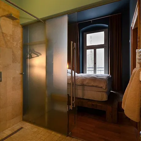 Linnen Aparthotel 3*