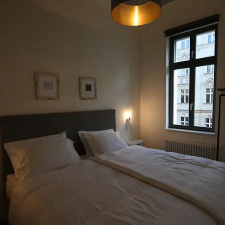 Base - Kreuzberg Apartment