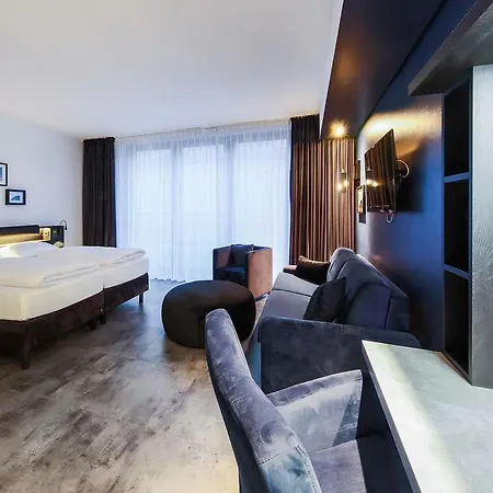 Lindemann's Hotel 3*