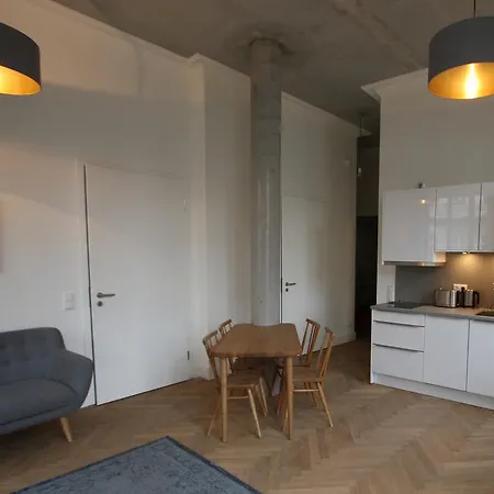 Base - Kreuzberg Apartment