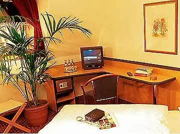 Dorint Airport-hotel Berlin-tegel 3* Berlin