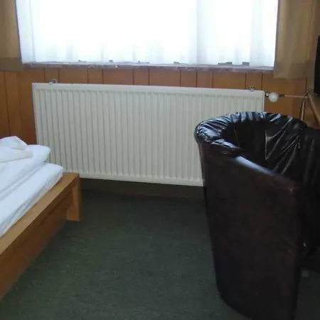Central-hotel Tegel Отель Берлин