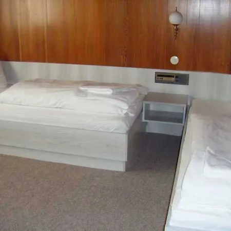 Central-hotel Tegel Берлин