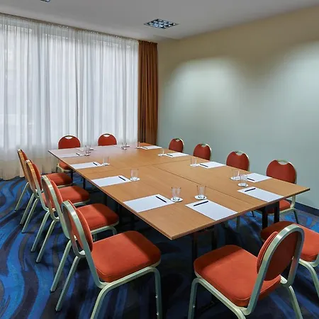 Mercure Tempelhof Hotell 4*