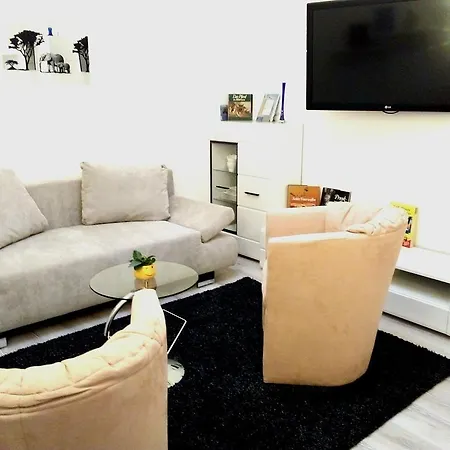 Am Krossinsee Apartment *