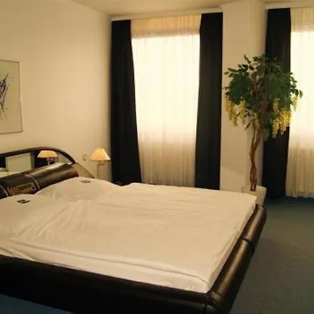 Hotel Berliner Baer 3*