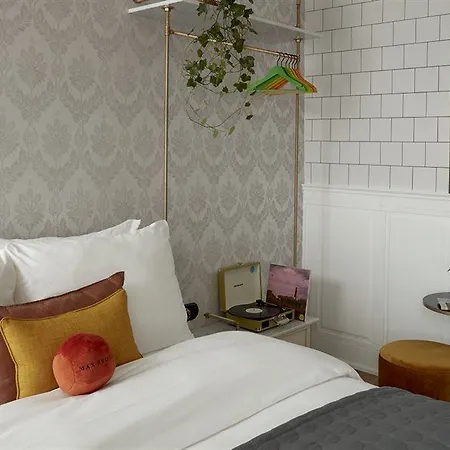 Hotel Max Brown Ku'damm, Part Of Sircle Collection 4*