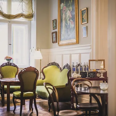 Hotel Henri Kurfuerstendamm 4*