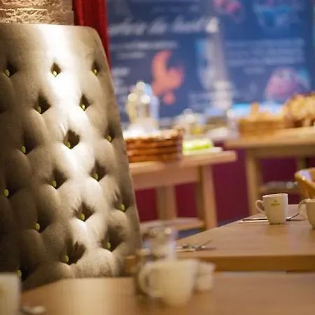 Courtyard By Marriott Berlin Hotel 4*