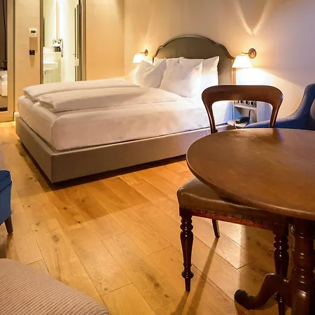 Hotel Monbijou 3*