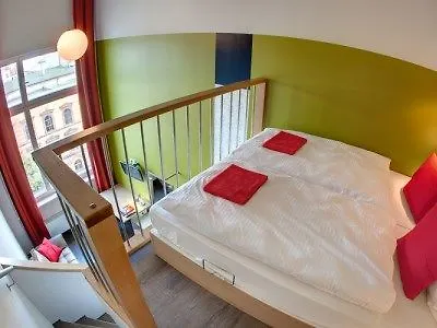 Meininger Mitte Hotel 3*
