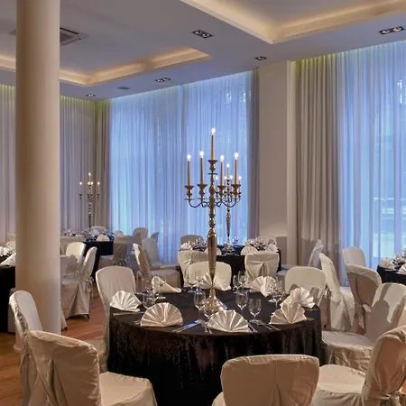 Wyndham Excelsior 4*