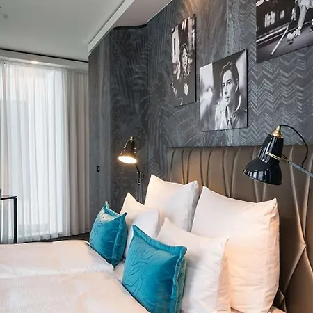 One Berlin-upper West 3* Berlin