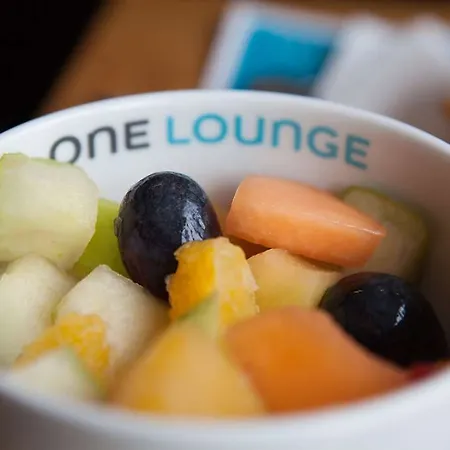 One Berlin-upper West מלון 3*