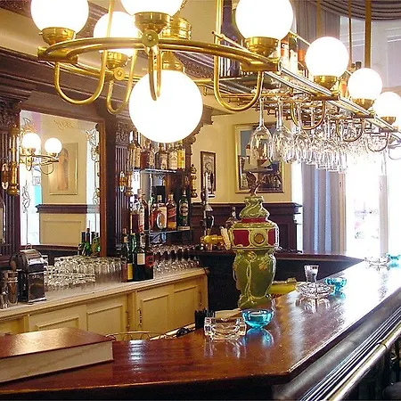 Hotel Henri Kurfuerstendamm 4*