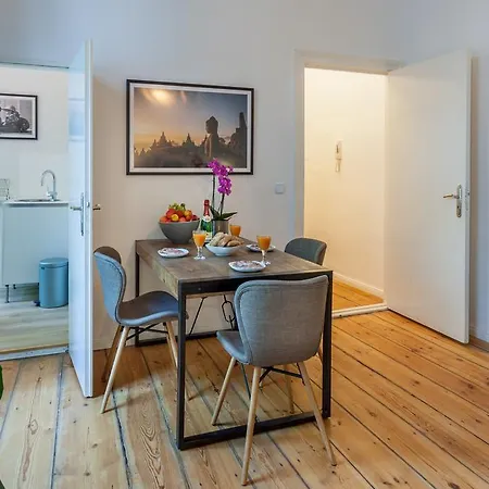 Greatstay Stralauer Allee 17c Berlin