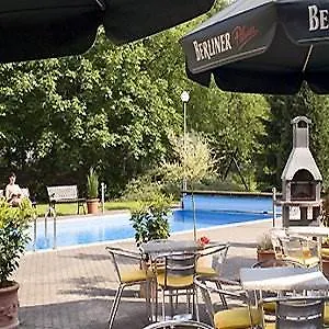 Отель Mercure Airport Tegel