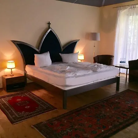 Bed & Breakfast Tempelhof 2*