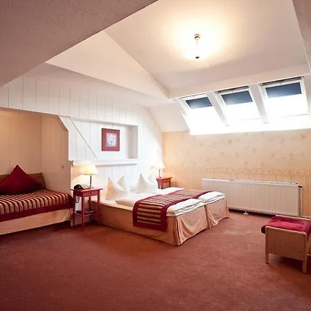 Safestay Hotel 3*