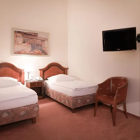 Hotel Henri Kurfuerstendamm 4*